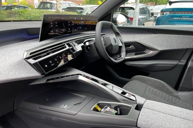 2024 Peugeot E-3008 157kW GT 73kWh 5dr Auto