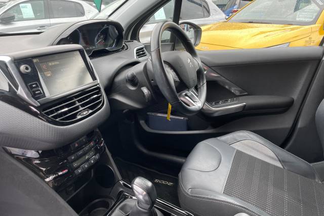 2016 Peugeot 2008 1.2 PureTech 110 Allure 5dr