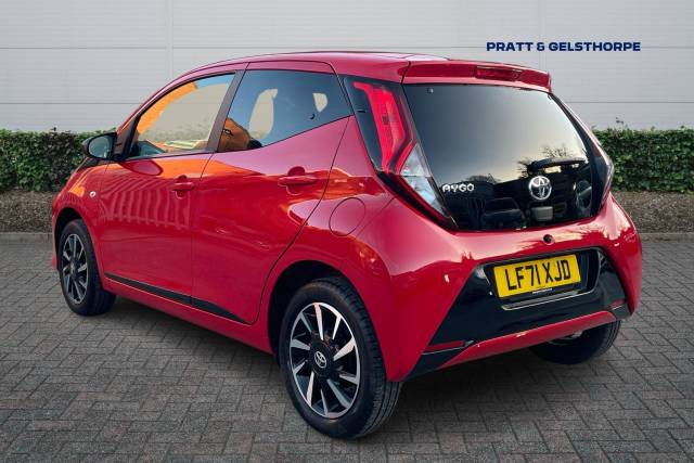 2021 Toyota Aygo 1.0 VVT-i X-Trend TSS 5dr x-shift