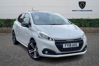 2019 PEUGEOT 208 1.2 PURETECH 110 GT LINE 5DR EAT6 2019 19 PEUGEOT 208 1.2... photo