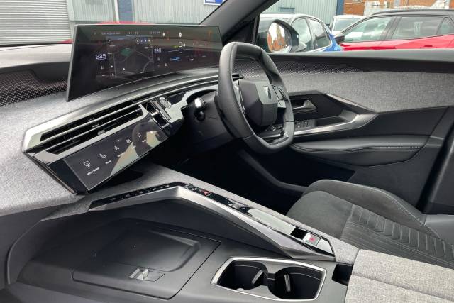 2024 Peugeot E-3008 0.0 157kW GT 73kWh 5dr Auto