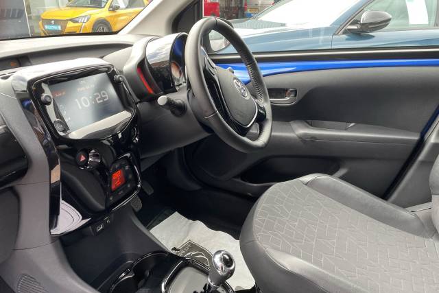 2021 Toyota Aygo 1.0 VVT-i X-Clusiv 5dr x-shift