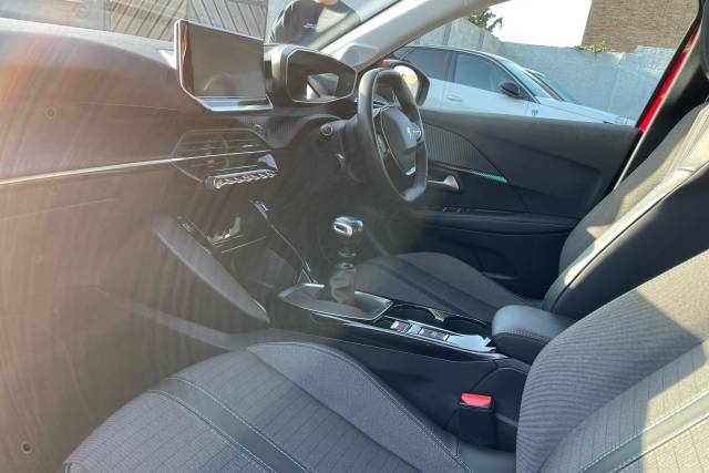 2020 Peugeot 208 1.2 PureTech 100 Allure Premium 5dr
