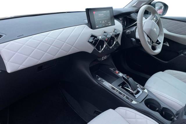 2021 DS AUTOMOBILES DS 3 CROSSBACK 0.0 100kW E-TENSE Bastille 50kWh 5dr Auto