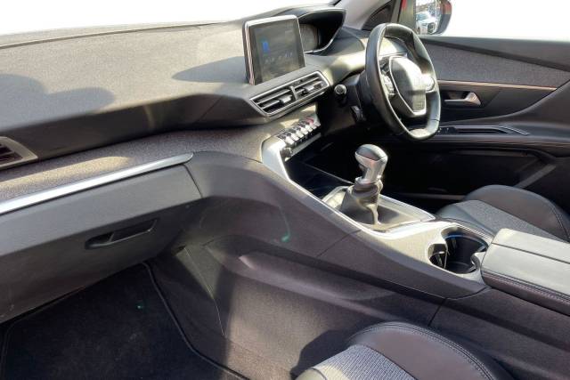 2019 Peugeot 3008 1.2 PureTech Allure 5dr