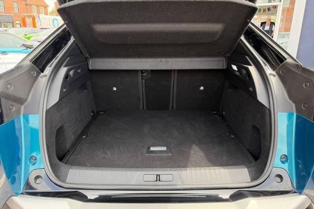 2025 Peugeot E-3008 157kW GT 73kWh 5dr Auto