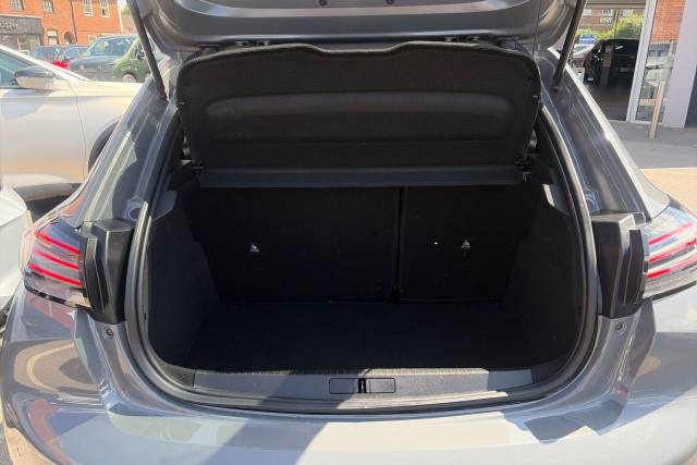 2024 Peugeot 208 1.2 Hybrid 100 Allure 5dr e-DSC6