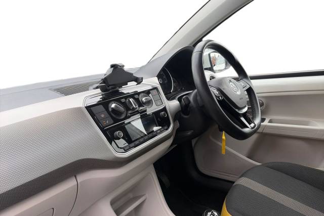2017 Volkswagen Up 1.0 90PS High Up 5dr