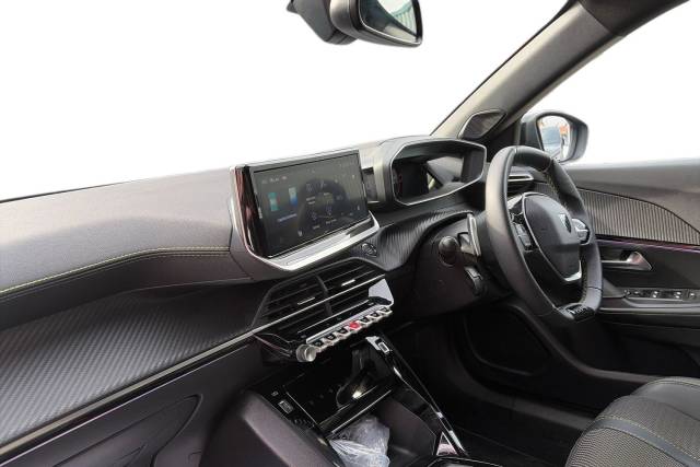 2025 Peugeot 2008 1.2 Hybrid 136 GT 5dr e-DSC6