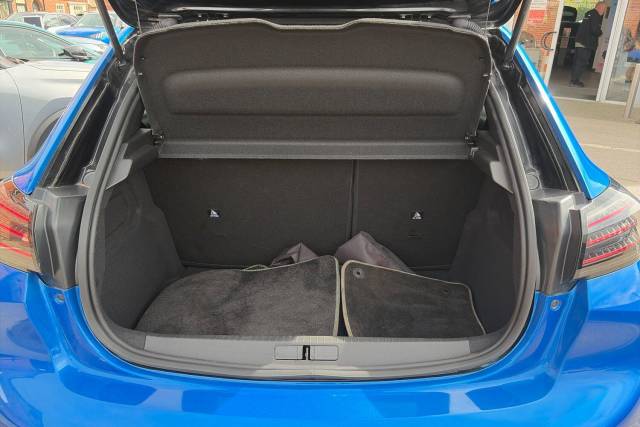 2025 Peugeot e-208 0.0 115kW GT Premium 51kWh 5dr Auto