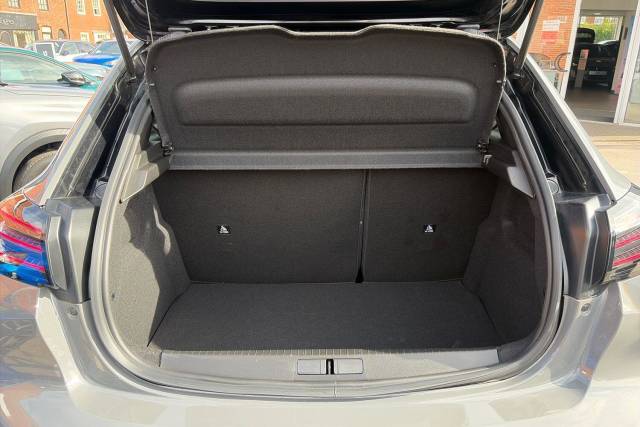2025 Peugeot 208 1.2 Hybrid 145 GT Premium 5dr e-DSC6