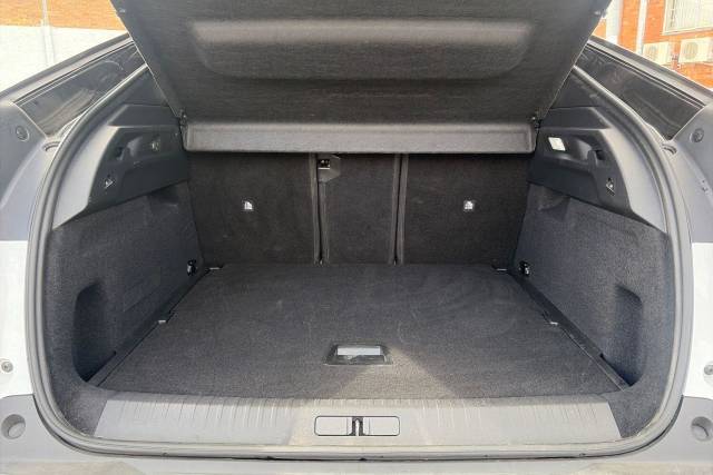 2025 Peugeot 3008 1.2 Hybrid 145 GT 5dr e-DSC6
