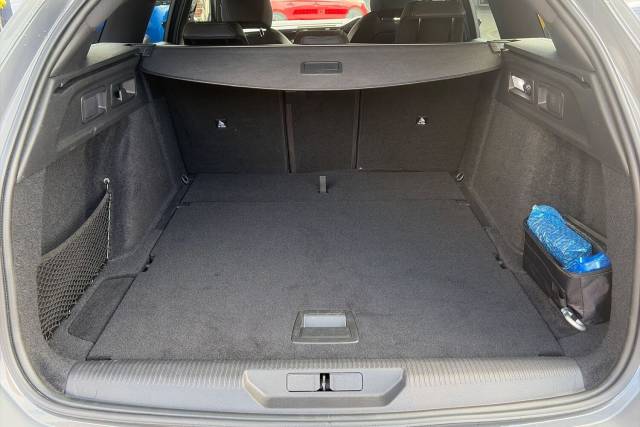 2026 Peugeot 308 SW 1.2 Hybrid 145 GT Premium 5dr e-DSC6
